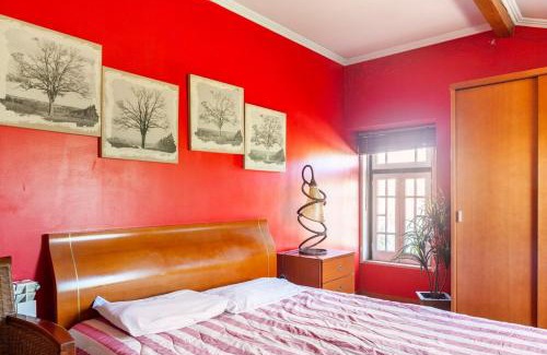 Ameal Haus | B&B Quarto Vermelho Estilo Moderno