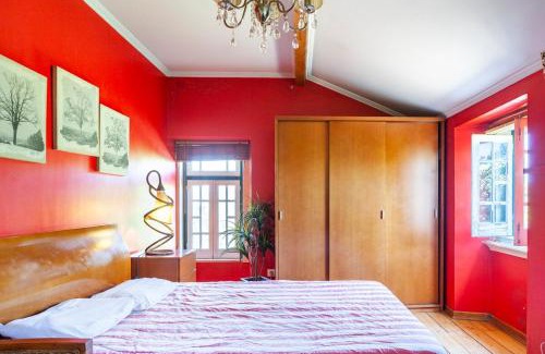 Ameal Haus | B&B Quarto Vermelho Estilo Moderno