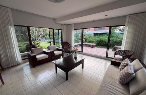 Laem Phak Bia Haus | Baan Plumeria บ้านภูมิเรีย
