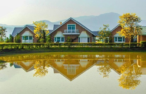 Mae Rai Haus | BaanChompufa บ้านชมภูฟ้า