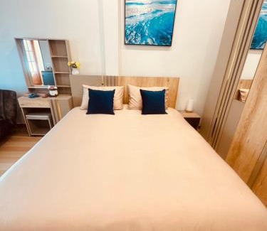 Talat Yai Wohnung | Baannira บ้านนิรา