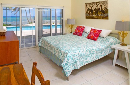 North Side Haus | Babylon Reef - North Side Villa with Private Pool & Backyard Snorkeling