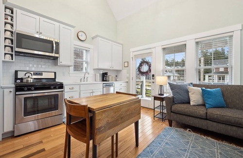 Seabrook Haus | Back Home, bring your pup along and enjoy the orchard cabin!