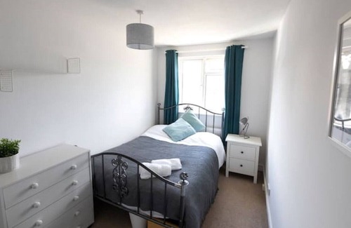 Winchester Haus | Badger’s Rest - home from home for contractors