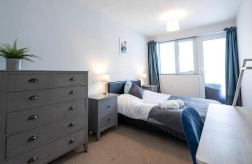 Winchester Haus | Badger’s Rest - home from home for contractors