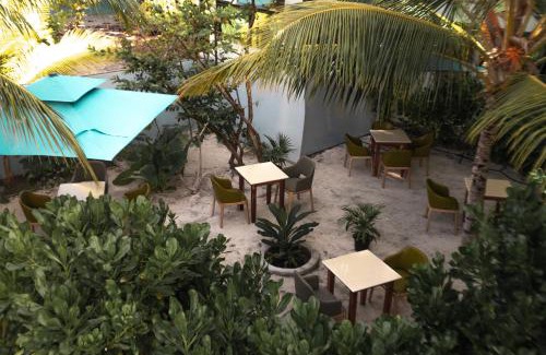 Dharavandhoo Hotel | BAGEECHAA STAY