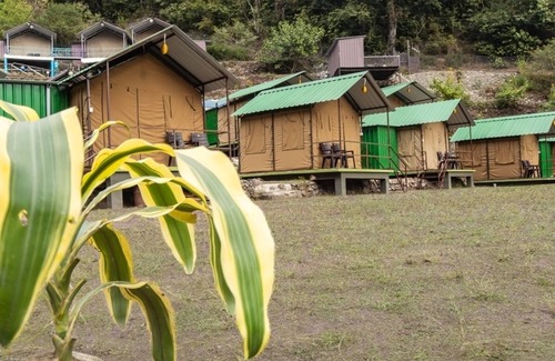 Atali Wohnmobilvermietung | Bagheera River Retreat