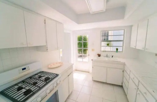 Great Exuma Haus | Bahamian Private Island Escape - Sleeps 8