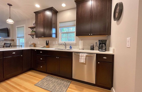 Cody Haus | Bales Cottage,walking distance to downtown & Buffalo Bill Center of the West!