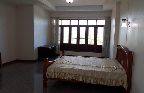 Kosum Phisai Wohnung | Bamboo Hill Chalet ที่พักบรรยากาศวิลล่าสไตล์ยุโรป