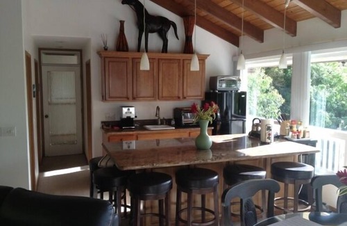 Pauwela Wohnung | Bamboo Valley Inn 2BR / 1BA Erlaubte