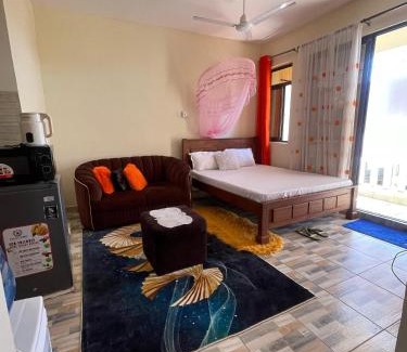 Manyimbo Wohnung | Bamburi Studio