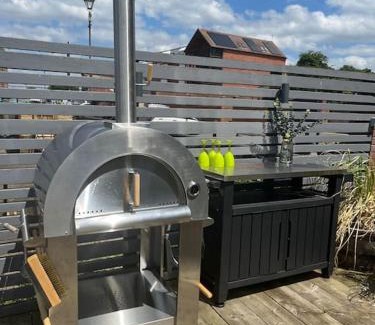 Tewkesbury Haus | banks of the river avon