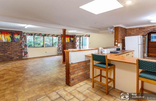Banksia Beach Haus | Banksia Gem One Street Back From Waterfront