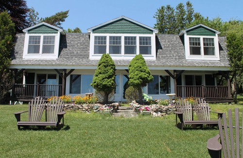 Hulls Cove Hütte | Haus am Wasser mit 5 Schlafzimmern ~ Aussicht, Strand und mehr! In der Nähe des Acadia-Eingangs!