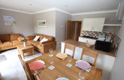 North Walsham Haus | Barn in quiet rural location ideal for exploring North Norfolk