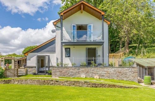 Westbrook Court Haus | Barn Owls Rest