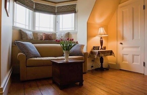 Blue Hill Hotel | Barncastle Inn & Restaurant