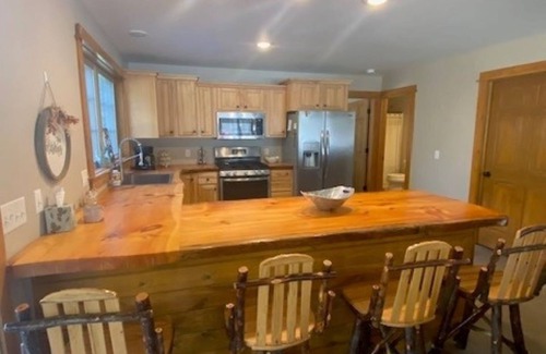 Cadillac Haus | Barndo Hideaway!