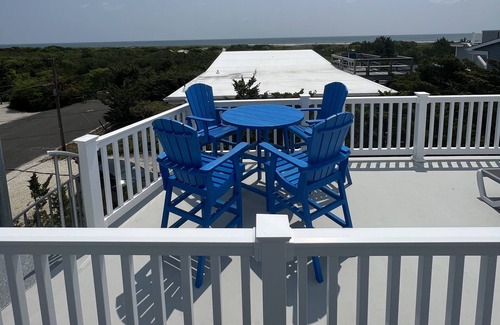 Point Pleasant - Toms River Haus | Barnegat Light 2. vom Strand - hell, offen 3 BR 1. 5 BA mit Meerblick!