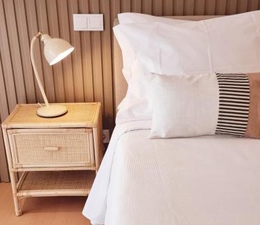 Barra Wohnung | Barra B Suite Apartment - 4min walk from BEACH, Terrace