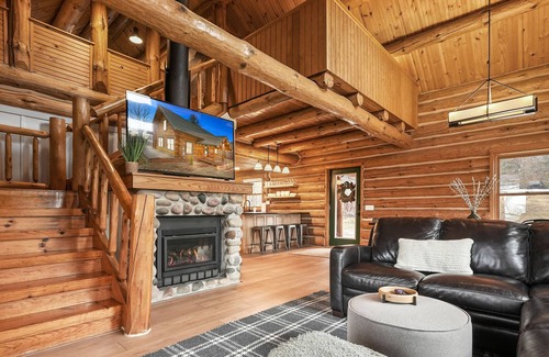 Beulah Kabine | Base Camp Beulah at Crystal Lake