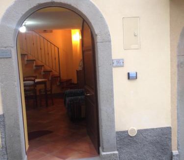 Basico Haus | Basicò un balcone sul mare - Casa SALITA FOTI -Case vacanza Sicilia&Toscana-