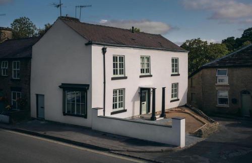 High Peak Haus | Basin Cottage Retreat