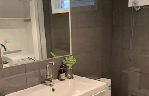 Bellerive Haus | Bastian House Hideway on the Bluff