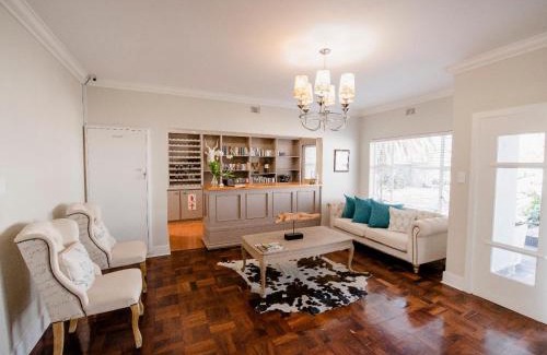 Klerksdorp Haus | Bateleur Guesthouse