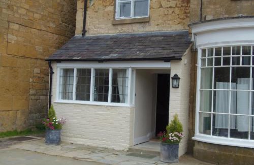 Broadway Haus | Bay House