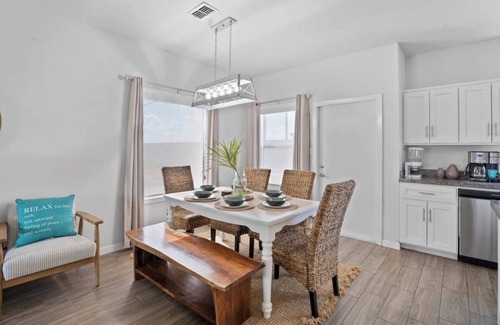Port Isabel Villa | Bay view 3BR gated villa w/ community amenities