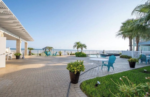Port Isabel Villa | Bay view 3BR gated villa w/ community amenities