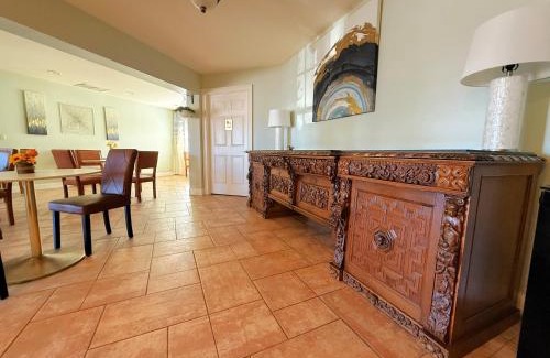 Old Town Hotel | Bayfront Inn