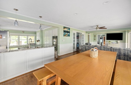 Reedville Haus | Bayfront Oasis with Heated Pool, Hot Tub & Playground! Family & Pet friendly!