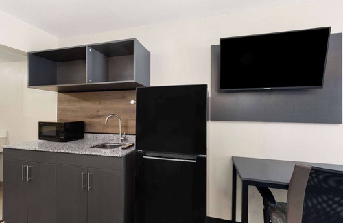 Dothan Hotel | Baymont by Wyndham Dothan