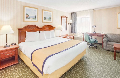 Kalamazoo Hotel | Baymont by Wyndham Kalamazoo West