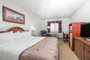 Marshfield Hotel | Baymont by Wyndham Marshfield