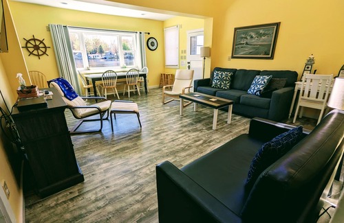 Ludington Hütte | Bayou Bungalow - Am Hamlin See