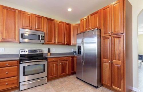 The Commons Haus | Bayside Resort 3-Story 4BR Townhome