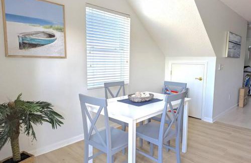 Neptune Beach Wohnung | Be A Nomad - Lovely Neptune Beach 2bed, Monthly