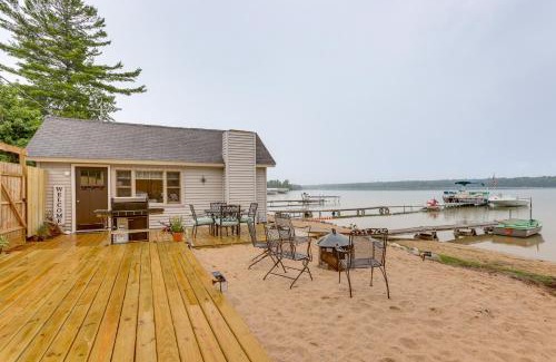 Maple City Haus | Beach Access and Dock Little Traverse Lake Cottage!