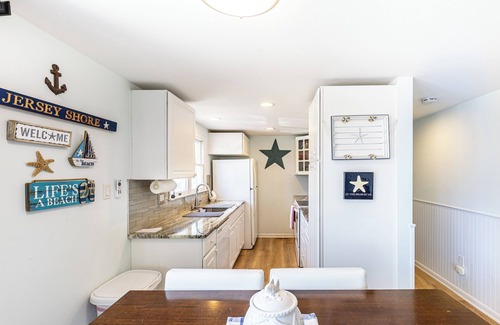 South Beach Haven Haus | Beach Block in Beach Haven - 3 bedrooms + 2 full baths - Unit 1 of duplex