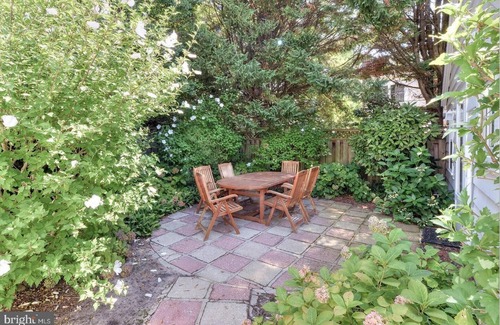 The Pines Haus | STRANDBLOCK IN DEN PINES!