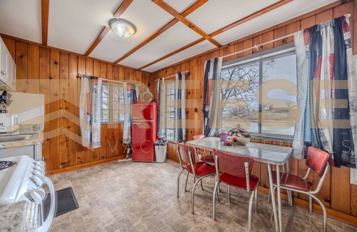 Lake Ozark Kabine | Beach Cabin #5, Private/Shared Beach - Cabin #5