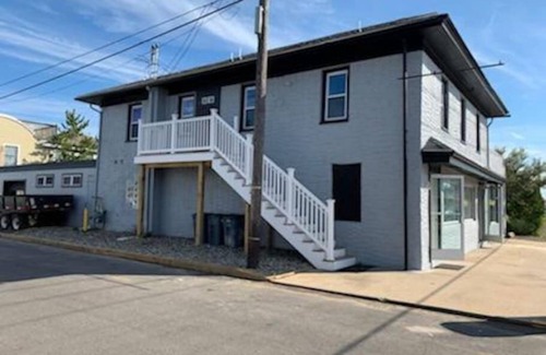 Ship Bottom Wohnung | Beach Chic LBI Apartment- 1 Block from Beach