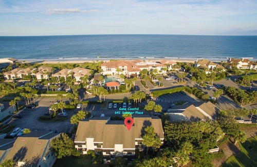 Sawgrass Eigentumswohnung | Renoviert 2019! - Beach Condo in Sawgrass Country Club nur wenige Schritte vom Sand entfernt