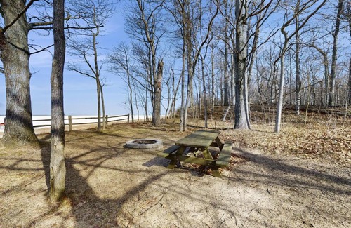 Fennville Haus | Beach Cottage