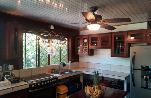 Puerto Jimenez Haus | 4BR / 4BA Jungle Oase + 15 Betten. Perfekt für große Gruppen.