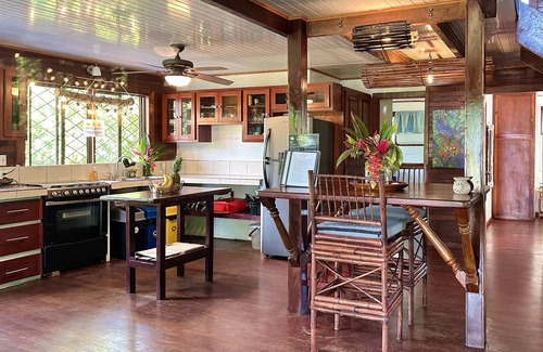 Puerto Jimenez Haus | 4BR / 4BA Jungle Oase + 15 Betten. Perfekt für große Gruppen.